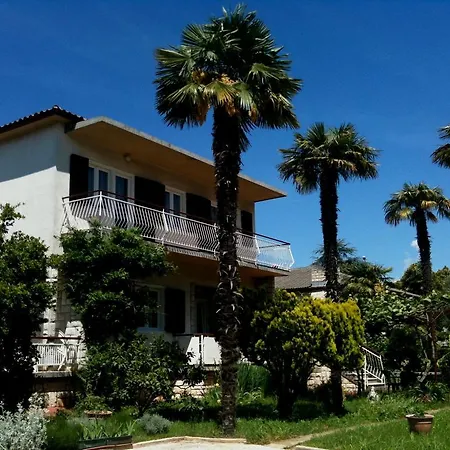 Guest house Vitalio 3*